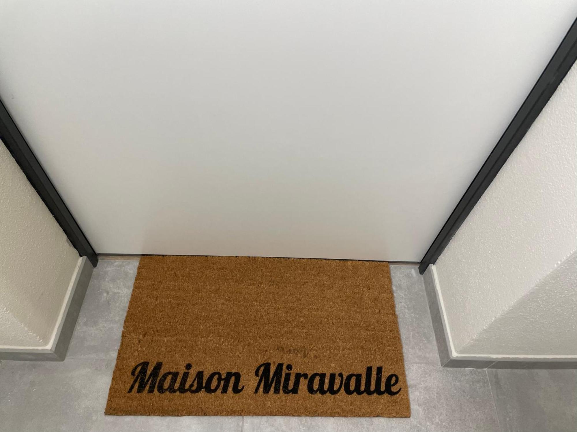 Maison Miravalle Wifi Parcheggio Giardino アオスタ エクステリア 写真